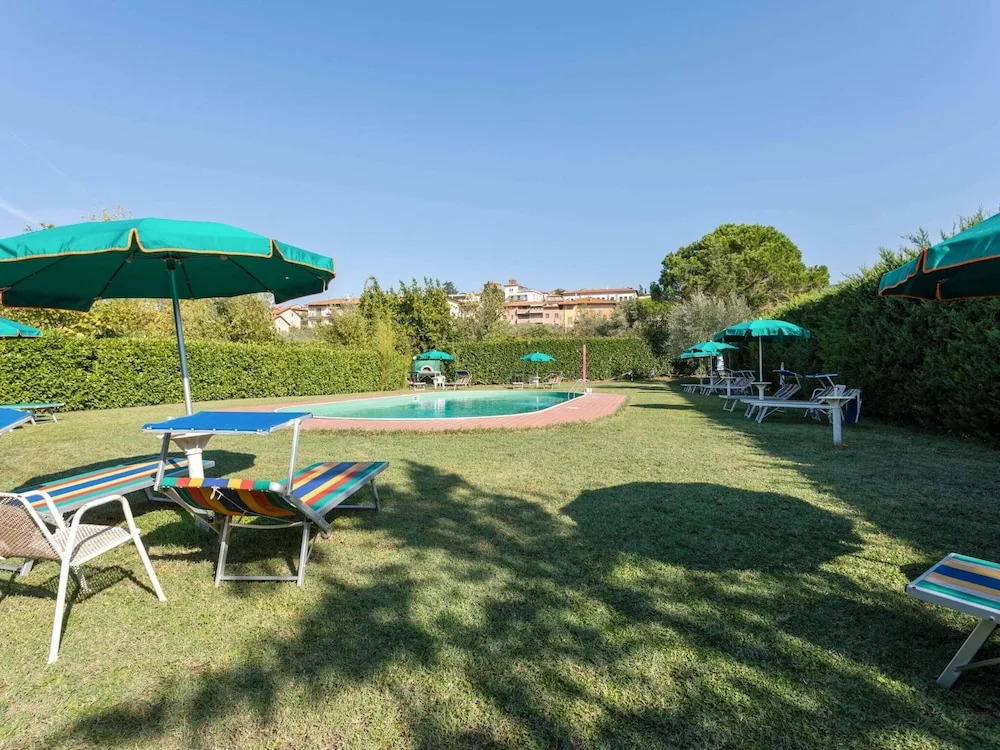 Cozy apartment with swimming pool and gym on Lake Trasimeno