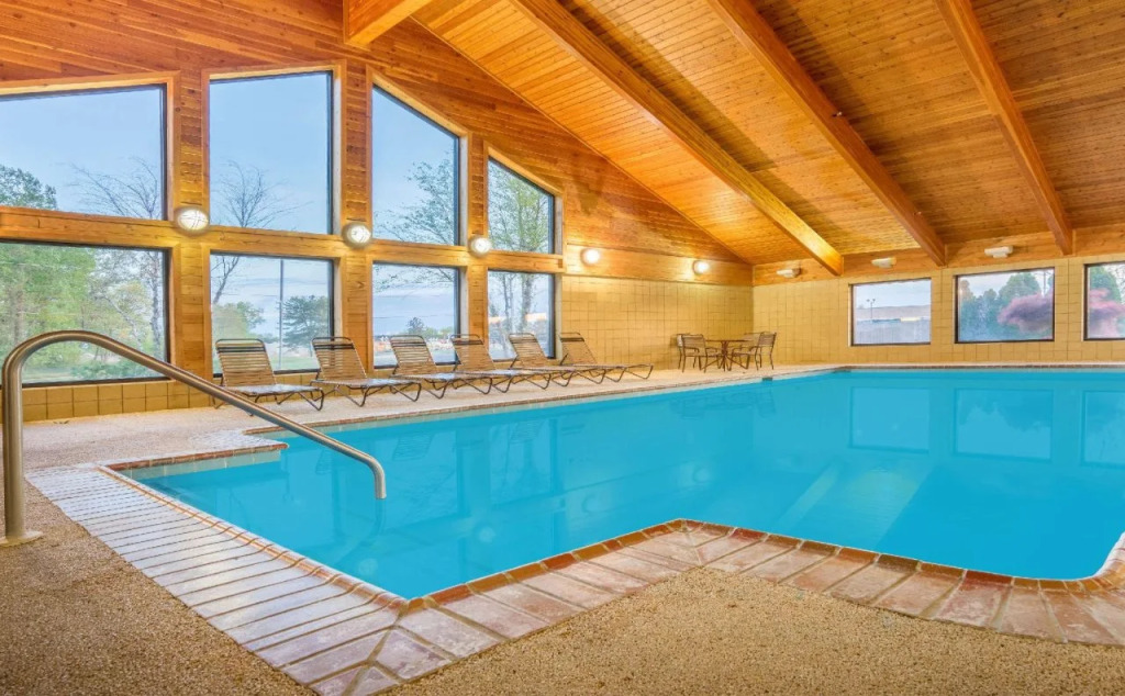 Comfort Inn & Suites Milford