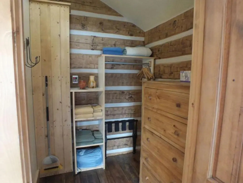 Riverside Meadows Cabins