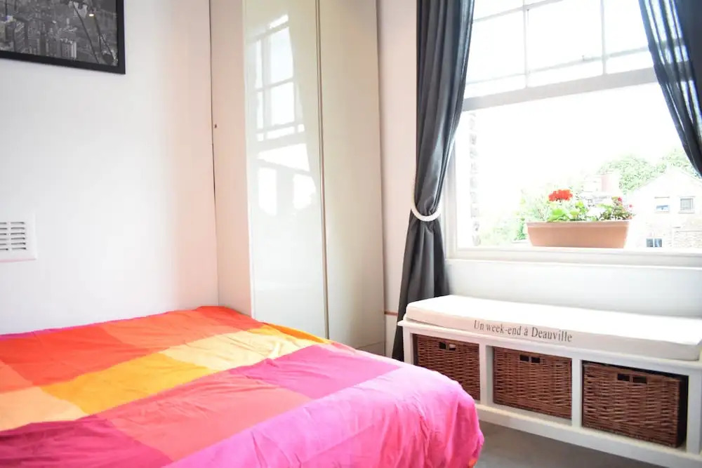2 Bedroom Rooftop Flat In Central London