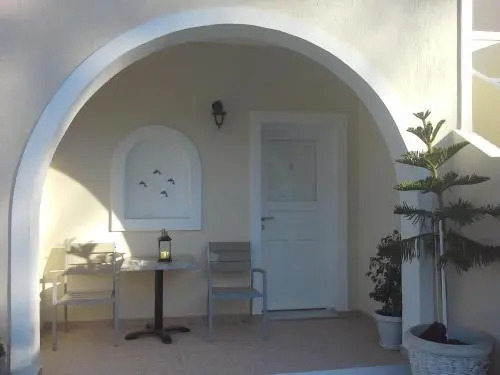 Kiklamino Sunset Suites