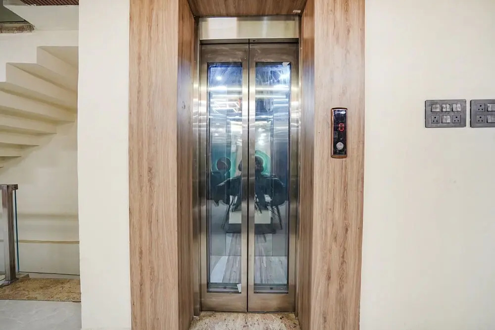 FabHotel Shrinath Casa Inn