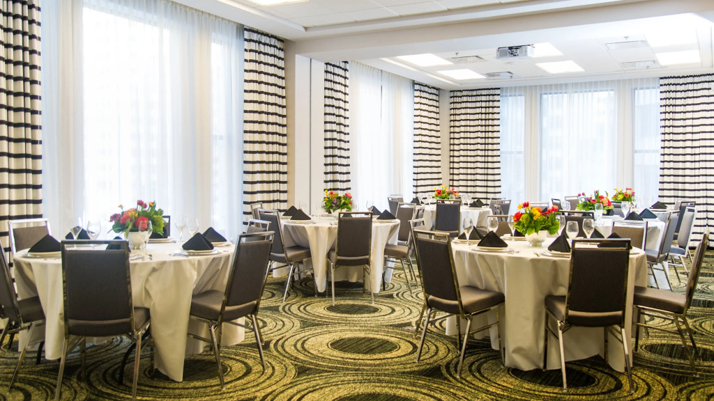 Hotel Indigo - Kansas City Downtown by IHG