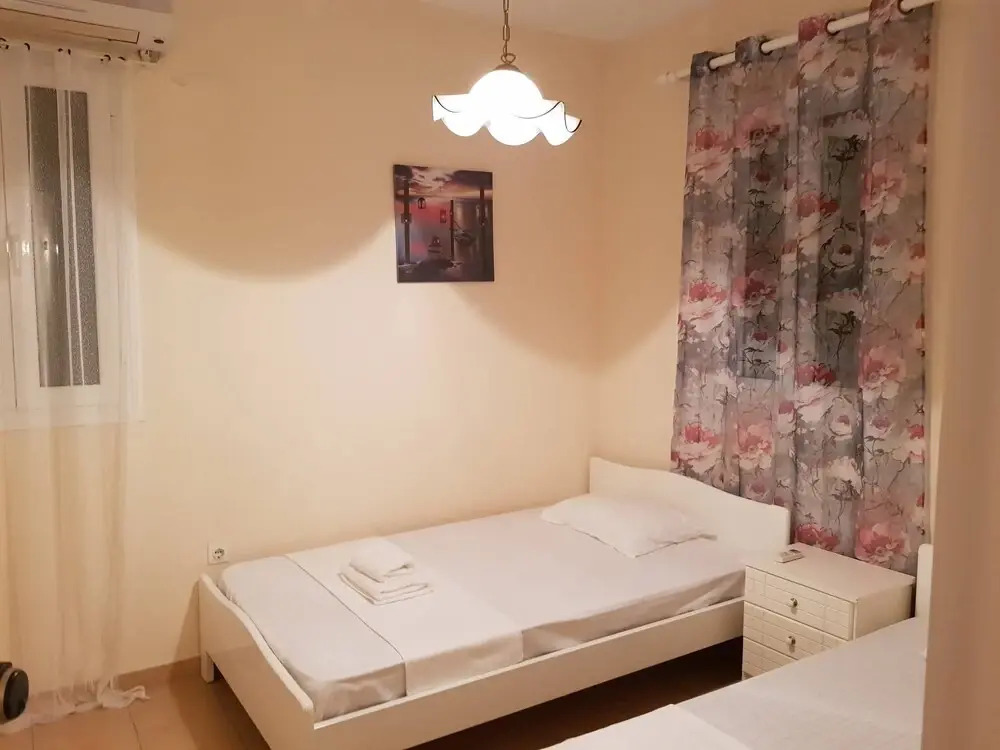 Glyfada Two Floors Maizonette Aa2g 61