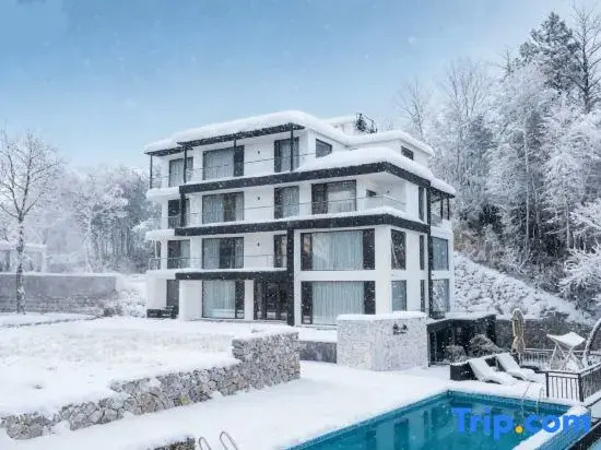 Nianshan · Soul & Mountain - Luxury Private Hot Spring Retreat