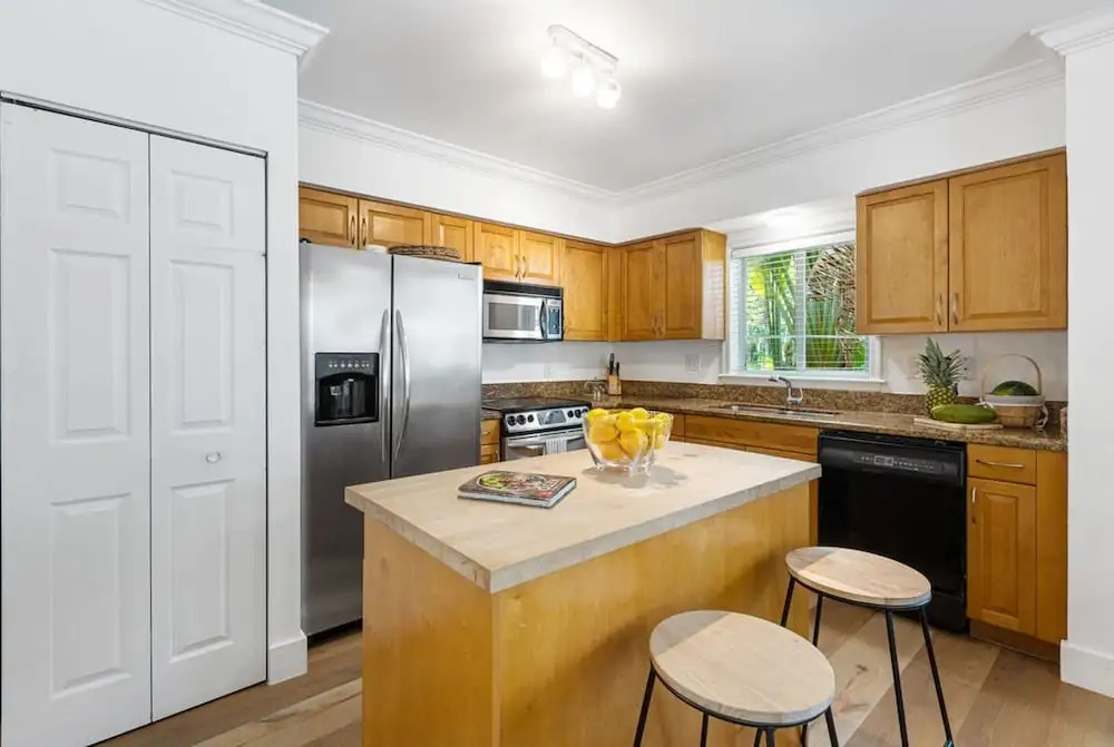 Spacious Beach Apt in Las Olas Blvd