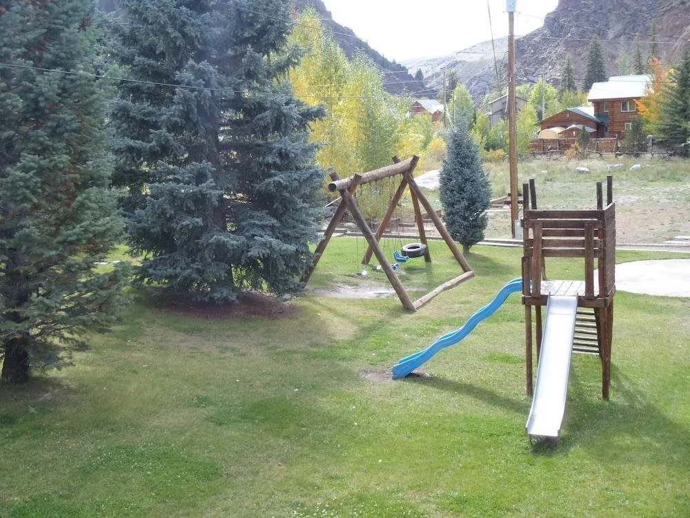 Three Rivers Resort