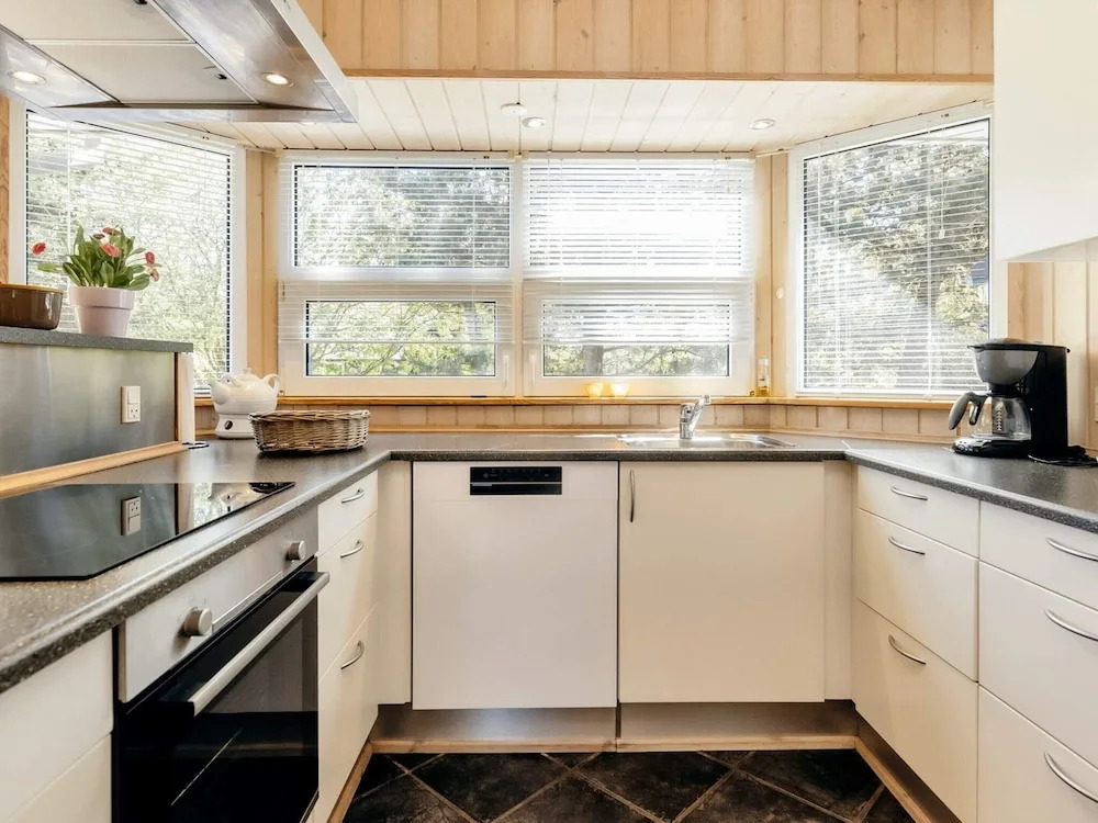 6 Person Holiday Home in Albaek