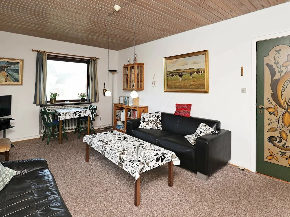 Simplistic Holiday Home in Ålbæk near Sea