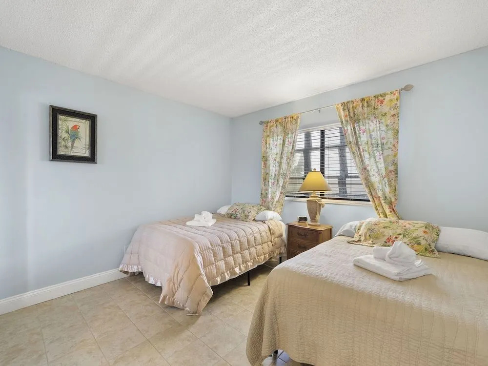 Reflections on the Gulf by Distinctive Beach Rentals