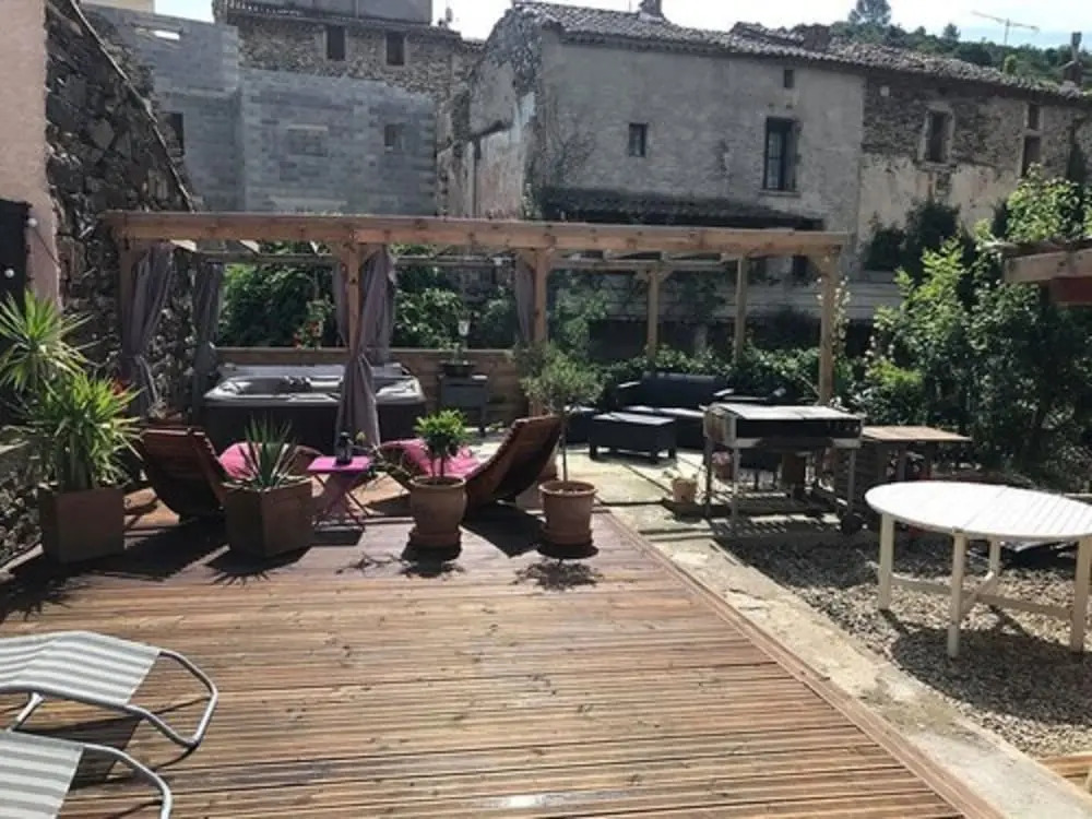 Chez les Amis