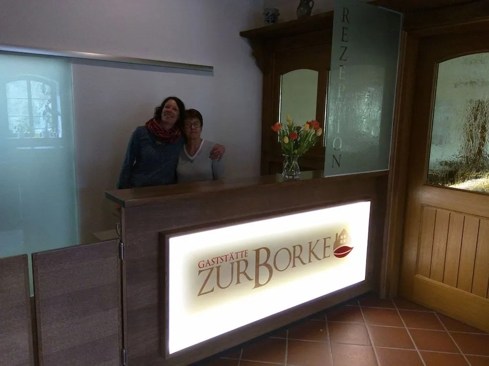 Hotel Zur-Borke