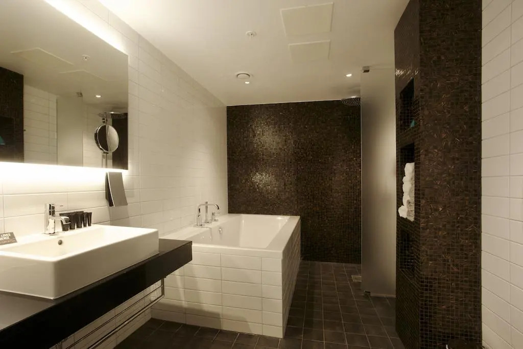 Clarion Hotel Sense