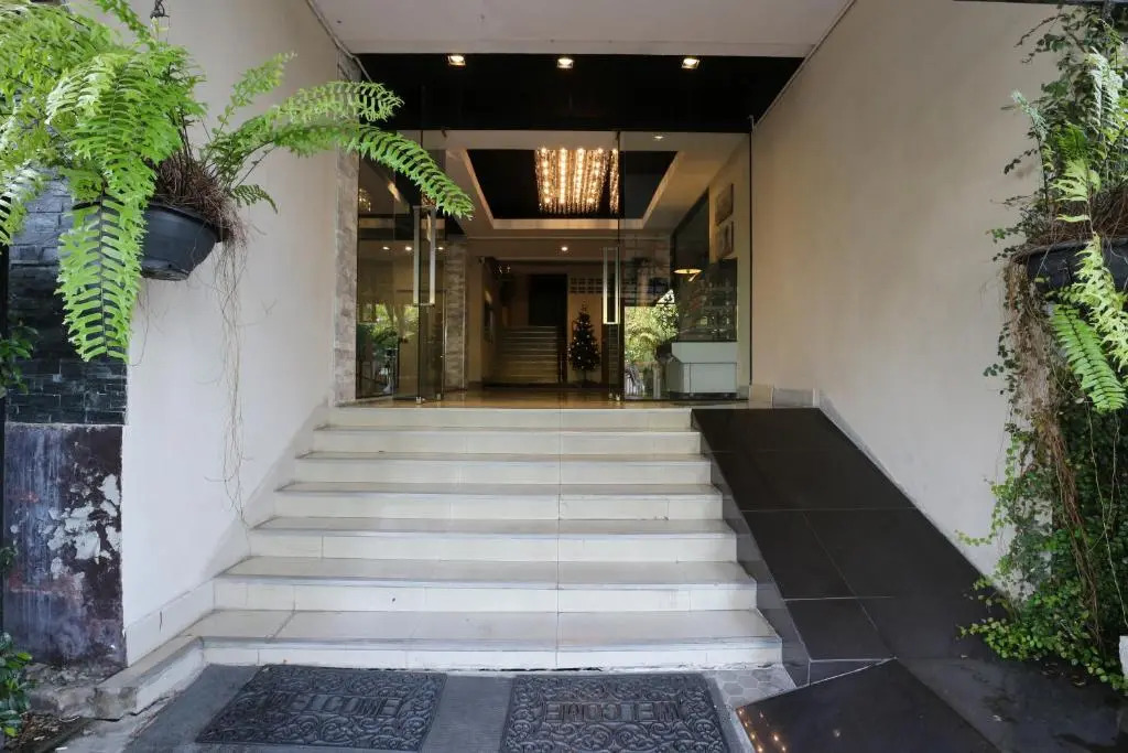 HTel Resort