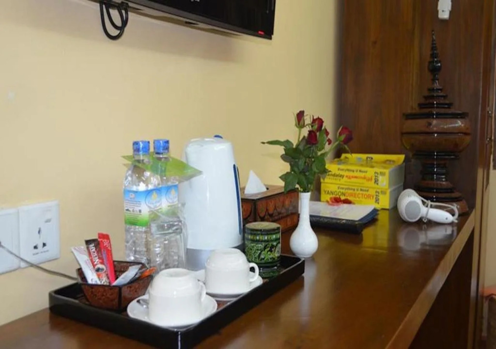 Crown Prince Hotel
