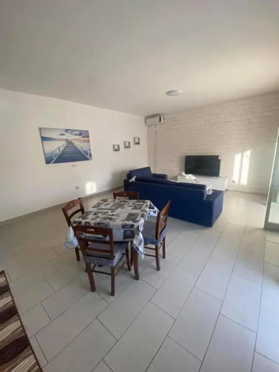 Domizia House