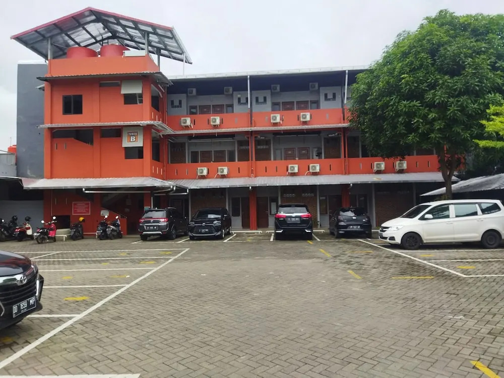 Hotel O Kost Orange Syariah