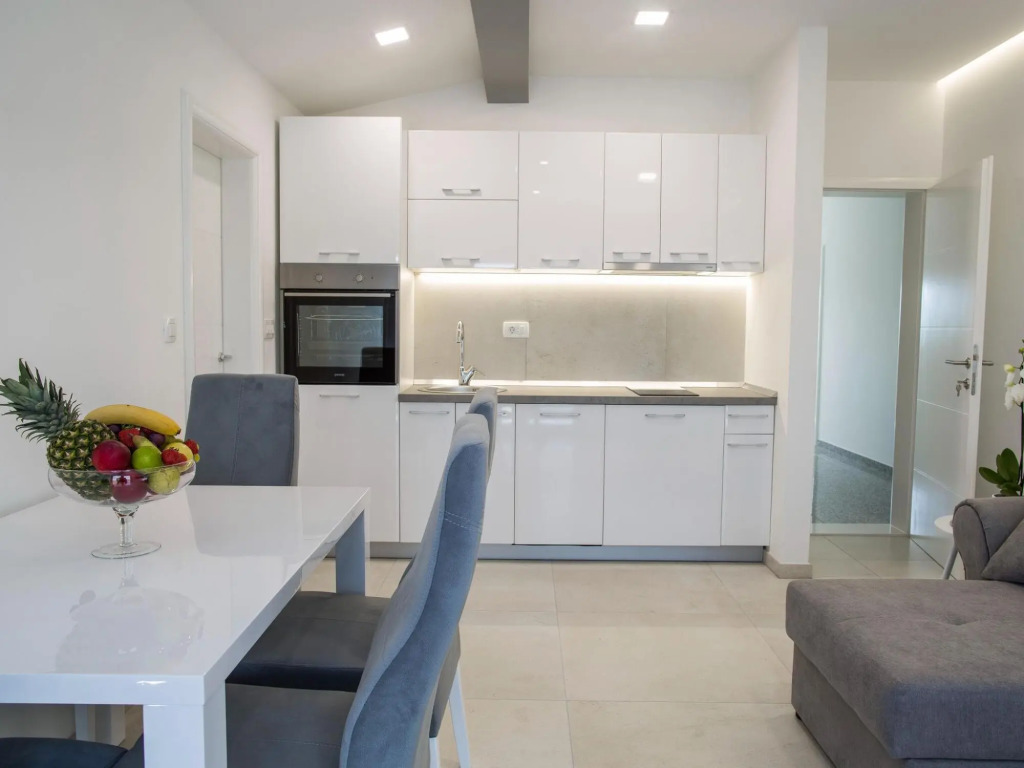 Lavish Apartment in Imotski near Blue Lake