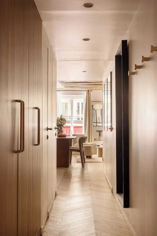 Chic A/C Central apt - 2bdr/6p - Faubourg s/ Denis