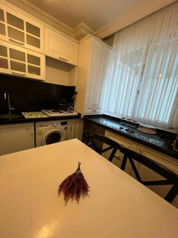 COMFORTABLE 2 BEDROOM FOR 6 PEOPLE AT Taksim
