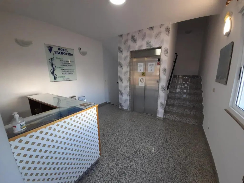 Hotel Valdoviño Air Con