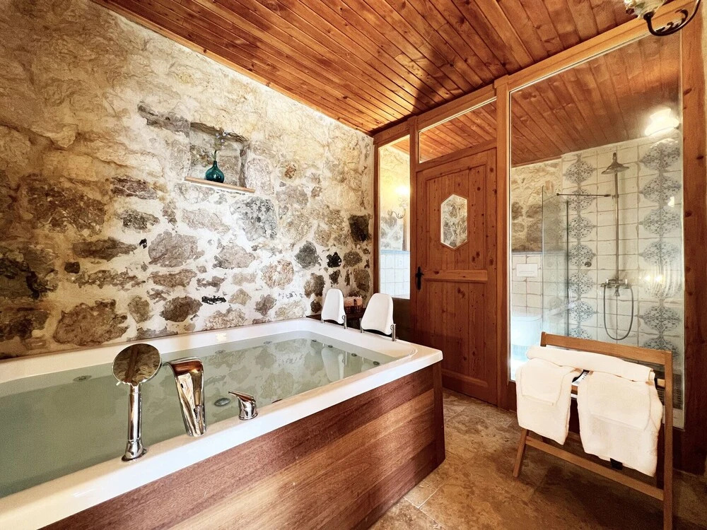 Kabak Dome Suites