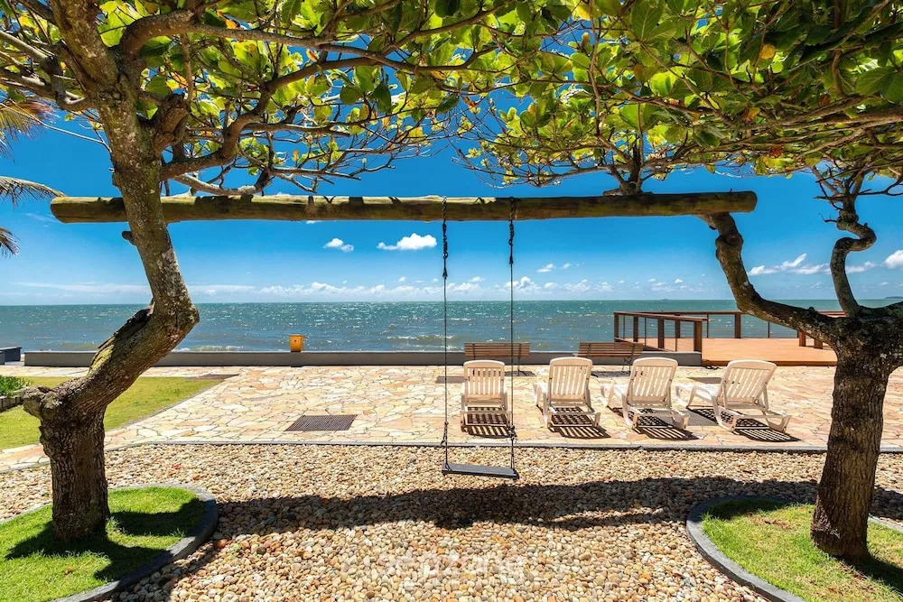 Condo. w/ Complete Leisure Facilities on the Beachfront in Itajuba - Cfis