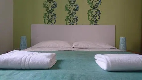 Pisa Lodge BB Hostel