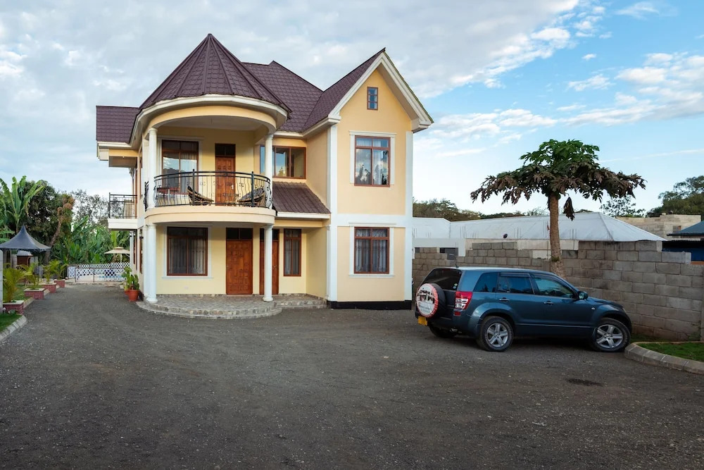 Rayan Apartments & Safaris