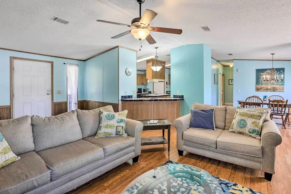 Steinhatchee Home w/ Boat Parking: 1 Mi to Marina