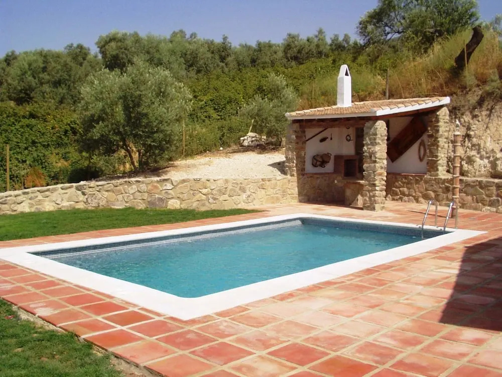 Cottage with Pool Views