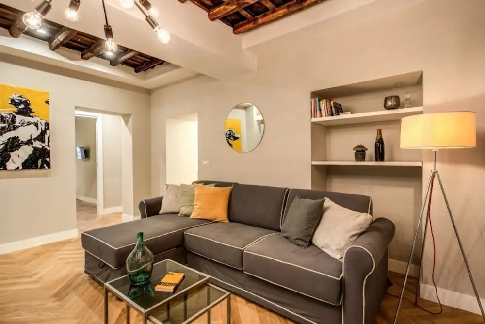 Trevi Fountain Superior 3 bdr apartment