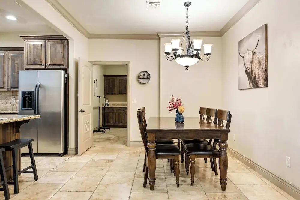 Coral Springs Getaway - Outdoor and Indoor Heated Pool - Close to Zion National Park