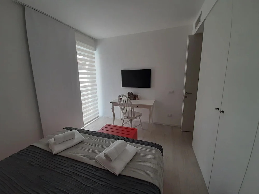 Comfortable Holiday Home in Pozzallo With Balcony