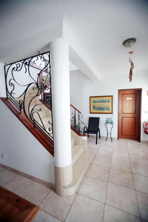 Flow House - Guesthouse & Surf / Kite Surf School