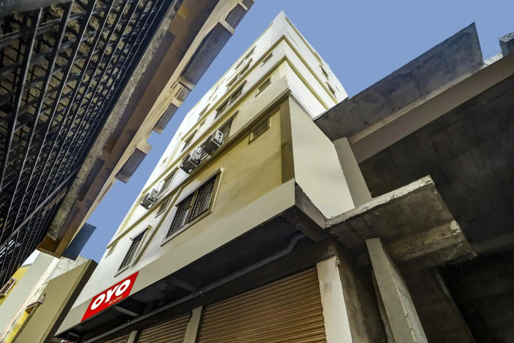 OYO Flagship 70400 Hotel Ashoka Classic