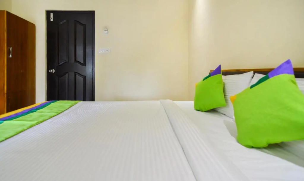 Itsy Hotels Platinum Inn