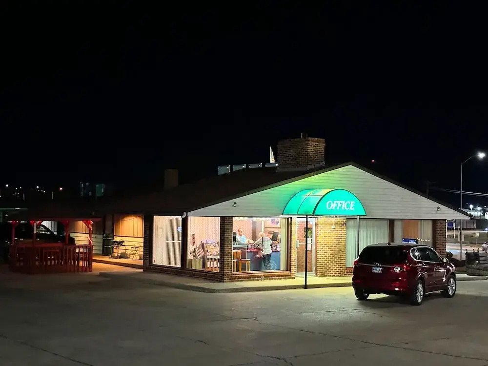 Westerner Motel
