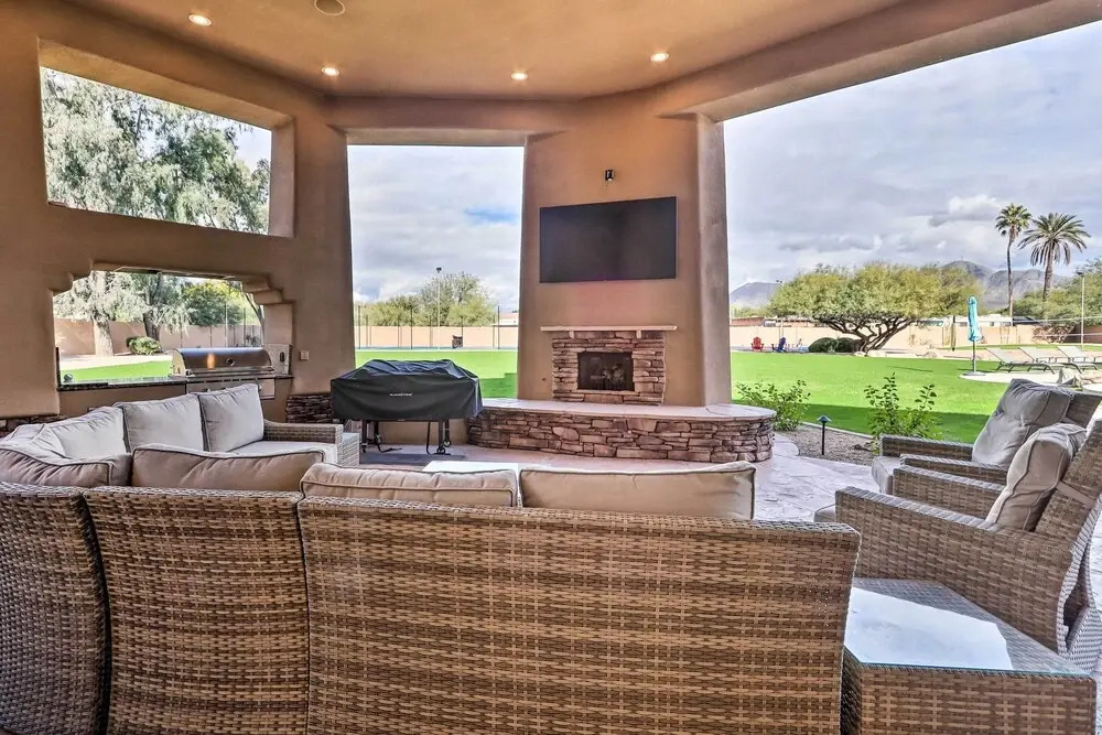 Lavish Estate w/ Sports Court & Home Theater!