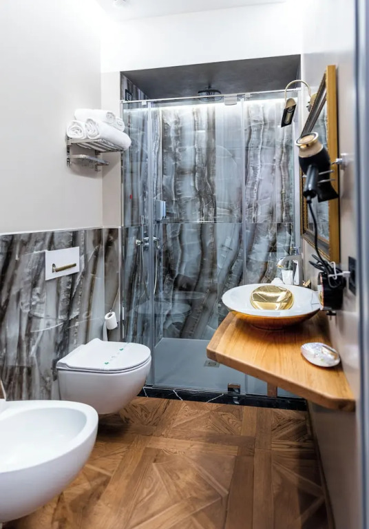 Queen Cattleya Suite