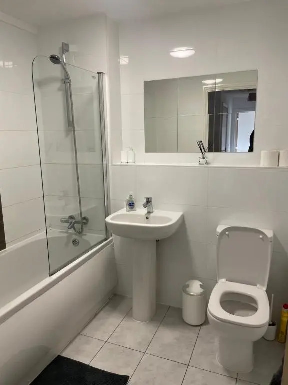 #0611 Two bedroom serviced apartment - free parking