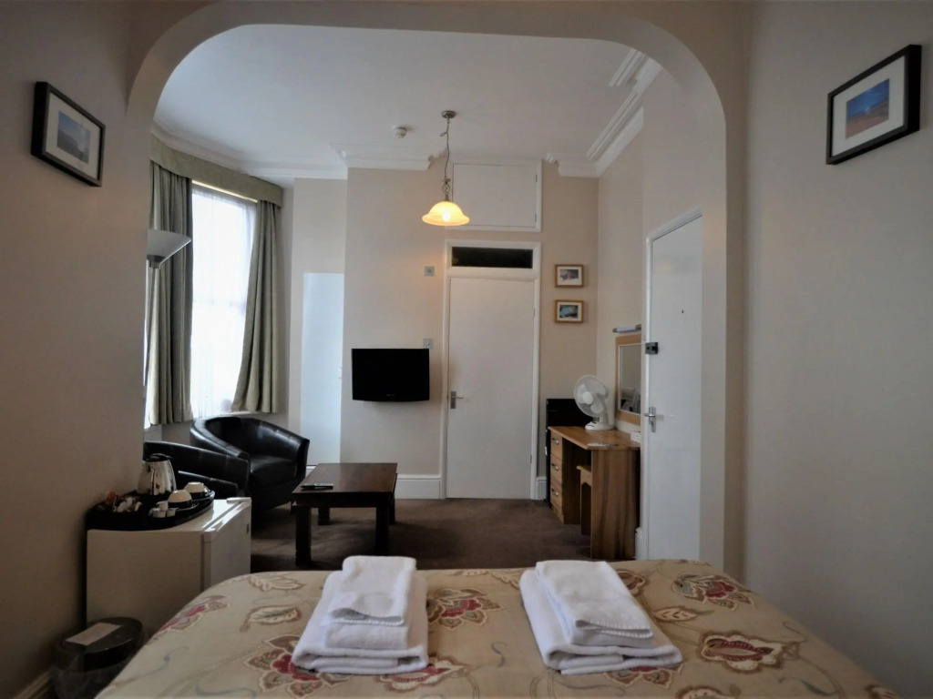 The Gateway Hotel