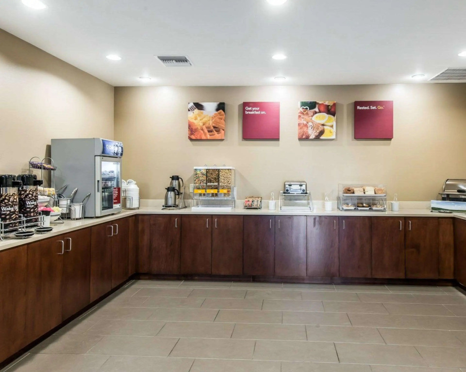 Comfort Suites Dunnellon near Rainbow Springs
