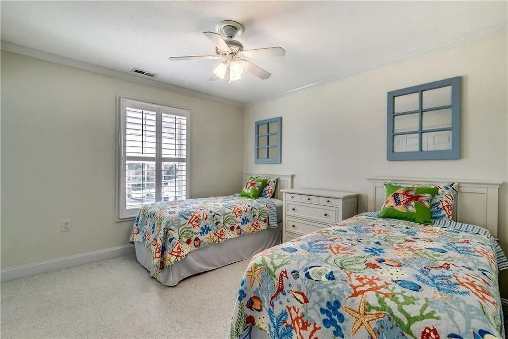 Beachwalk III - 4 Br home by RedAwning
