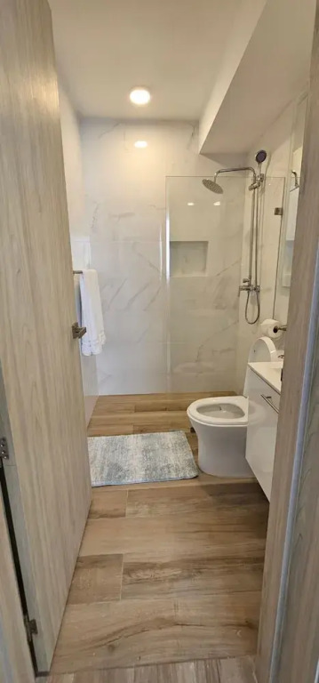 The Beach Spacious 2 Bedroom 2 Bath Apartment on top Floor With Stunning Views