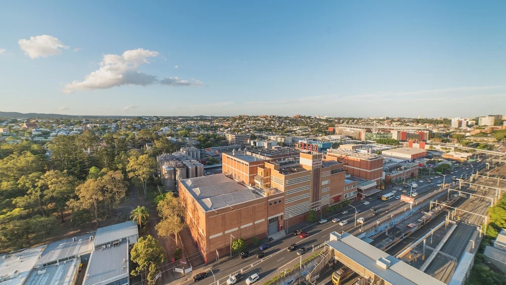 2 Bed Brisbane Resort Apartment