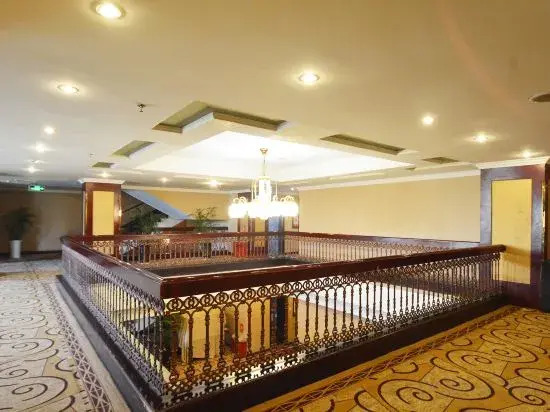 Liangqi Hotel (Luohe City Government Store)