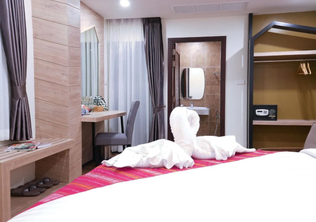 Porpiang Hotel - โรงแรมพอเพียง
