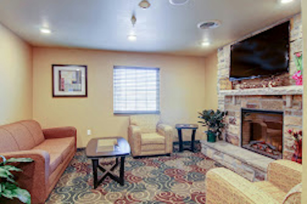 Cobblestone Inn & Suites - Bloomfield
