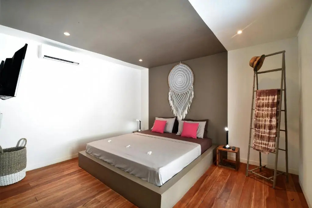 Meno Suites